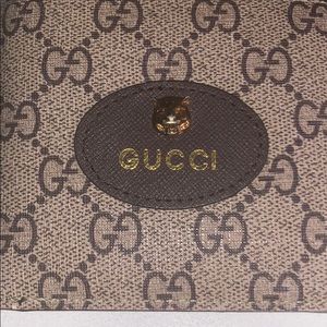 Neo vintage Gucci supreme wallet
